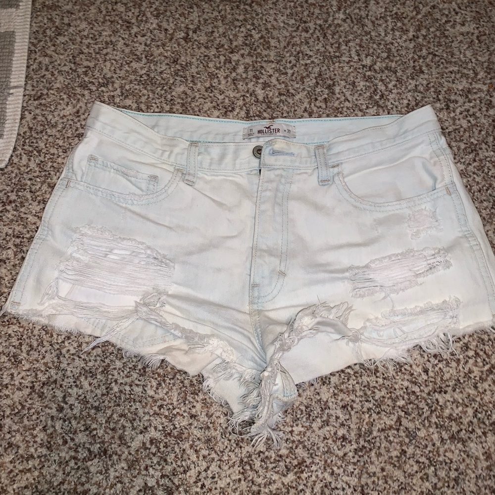 hollister light wash jean shorts